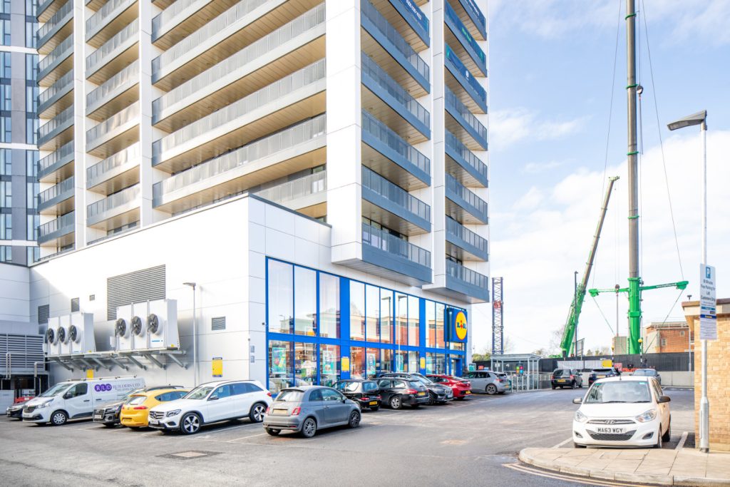 Curtain Wall installation on the new Lidl store at the Waterline devlopment.